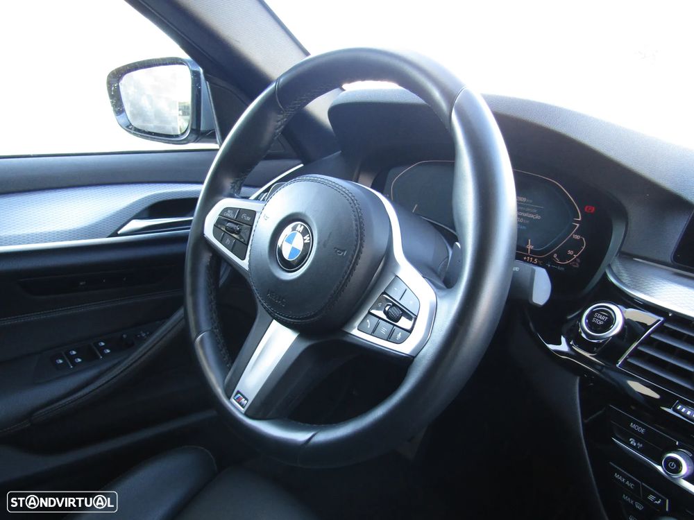 BMW 530 e Pack M - 25