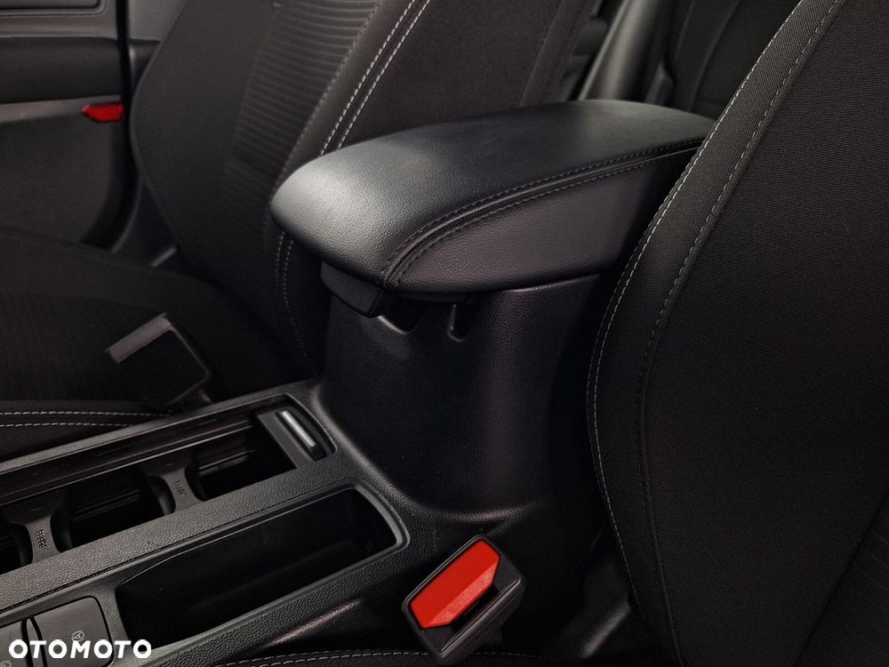 Ford Focus 1.0 EcoBoost Titanium - 41