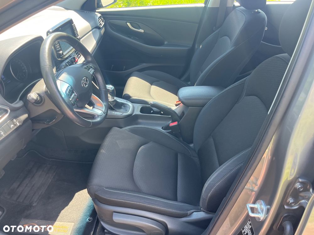 Hyundai i30 1.4 T-GDI Intro Edition - 17