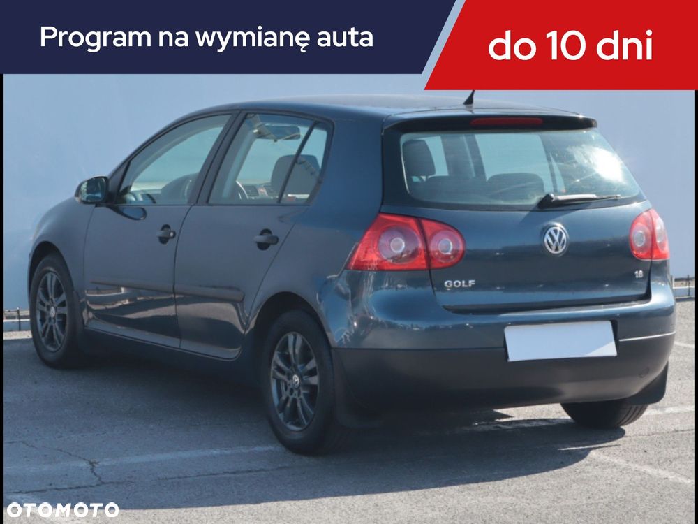 Volkswagen Golf - 6