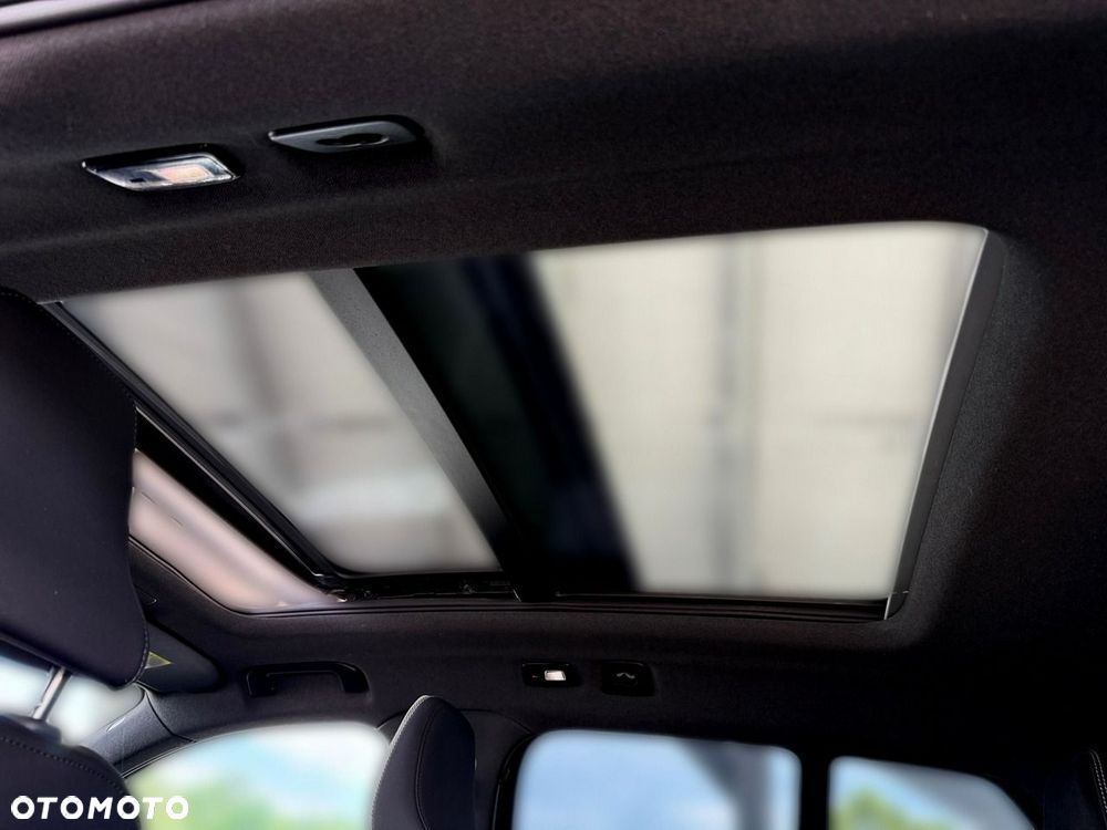 Volvo XC 40 - 25