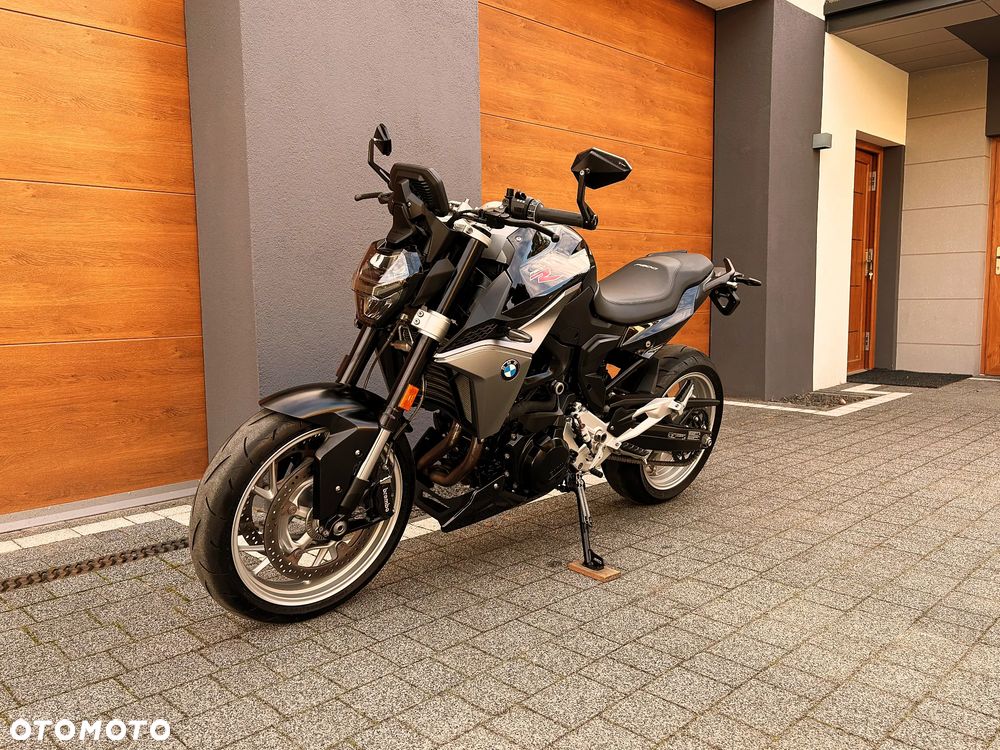 BMW F - 4