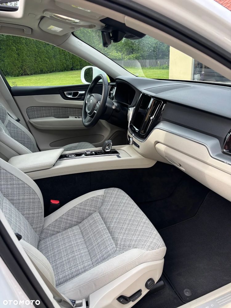 Volvo XC 60 B5 B Geartronic Momentum Pro - 14