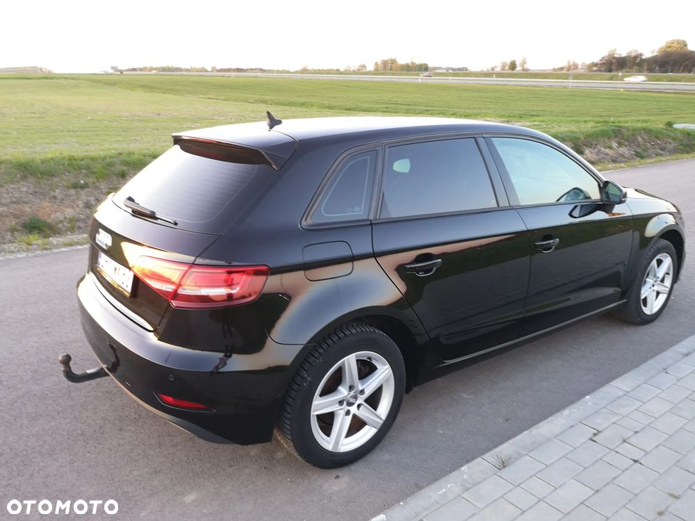 Audi A3 Sportback 1.6 TDI S tronic sport - 22