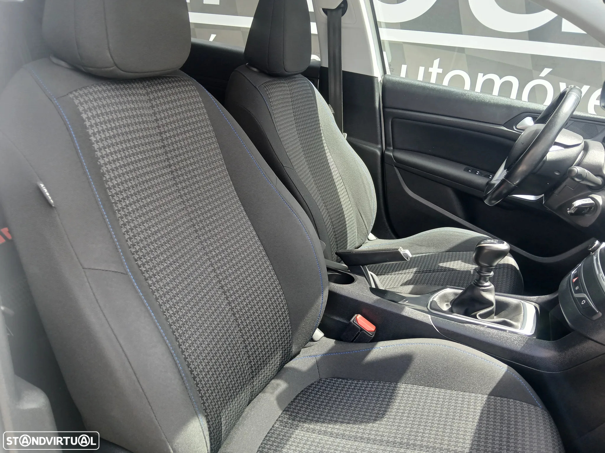 Peugeot 308 SW 1.5 BlueHDi Style - 21