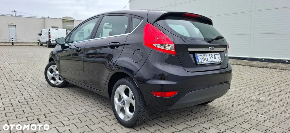 Ford Fiesta 1.25 Titanium EU6 - 4