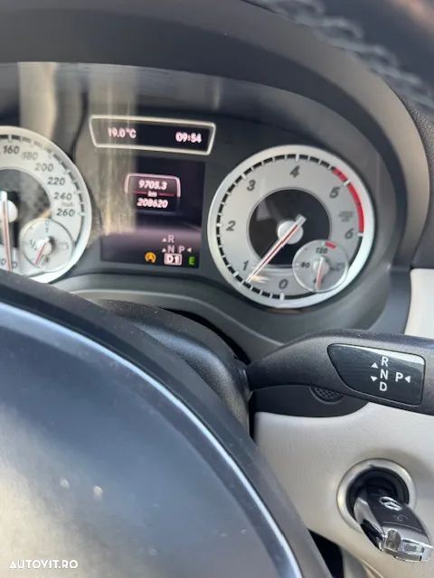 Mercedes-Benz A 200 CDI 4MATIC Aut. - 12