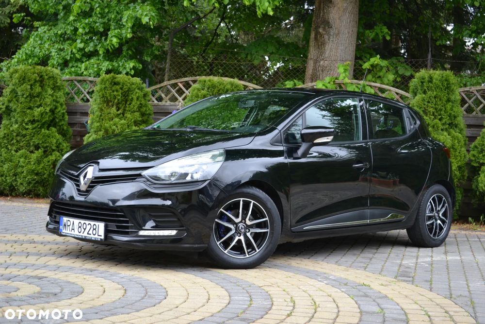 Renault Clio 1.2 16V 75 Limited - 9