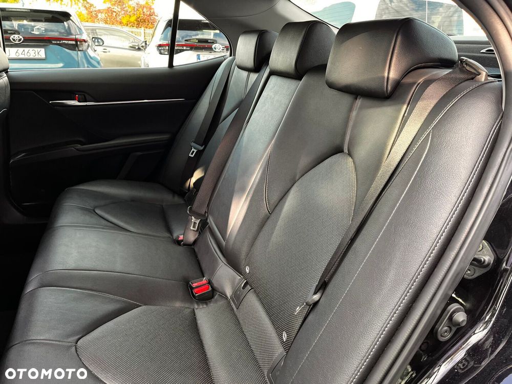 Toyota Camry 2.5 Hybrid Executive CVT - 30