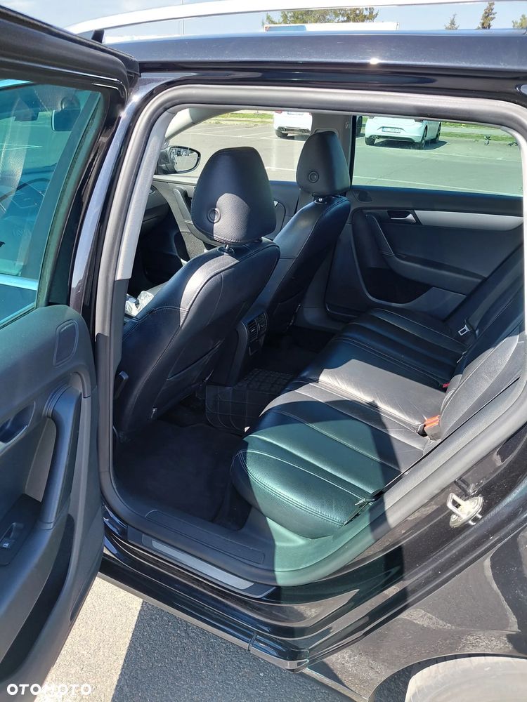 Volkswagen Passat 1.6 TDI BlueMotion Technology Highline - 8