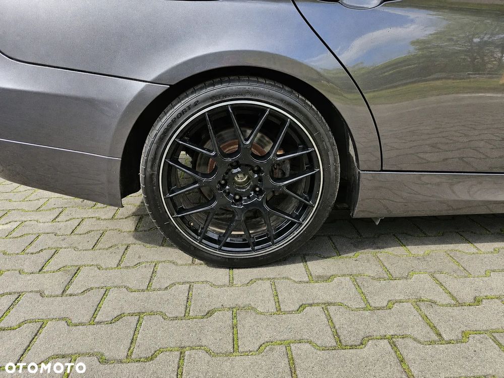 BMW Seria 3 320i Edition Exclusive - 18