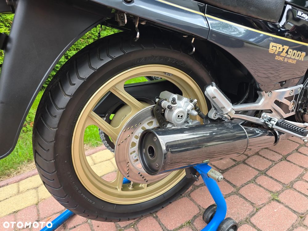 Kawasaki GPZ - 20