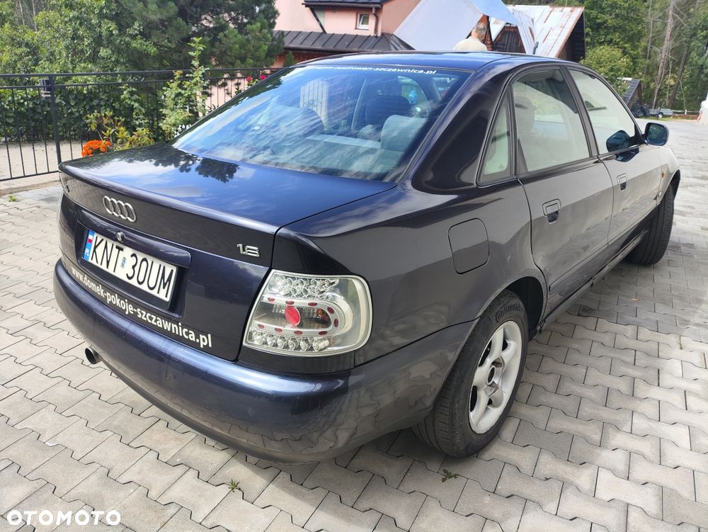 Audi A4 Limousine - 4