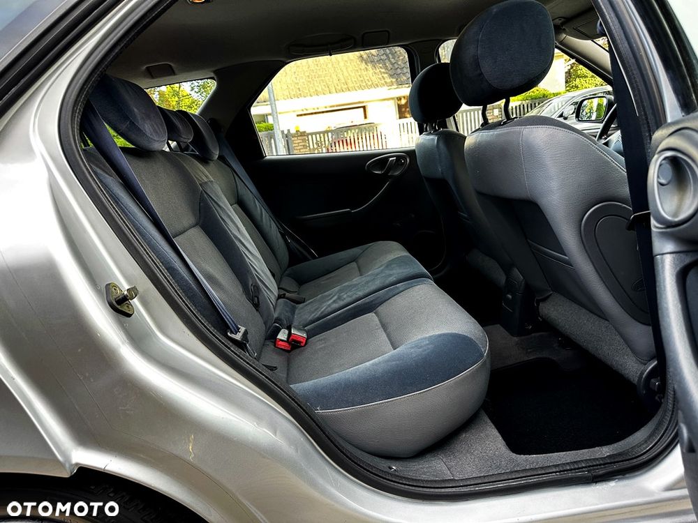 Citroën Xsara Kombi 1.6 16V Exclusive - 25