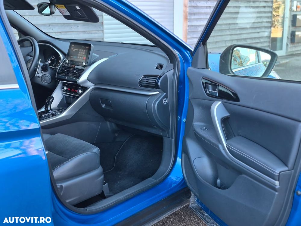 Mitsubishi Eclipse-Cross 4WD Plus - 11