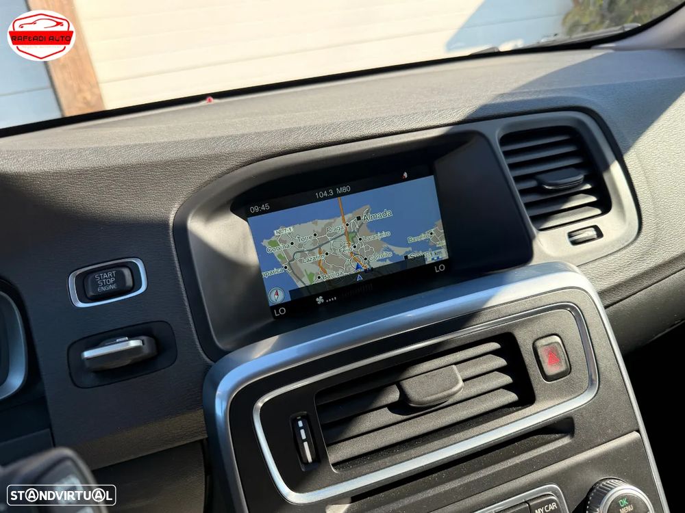 Volvo V60 1.6 D2 Momentum Eco - 21