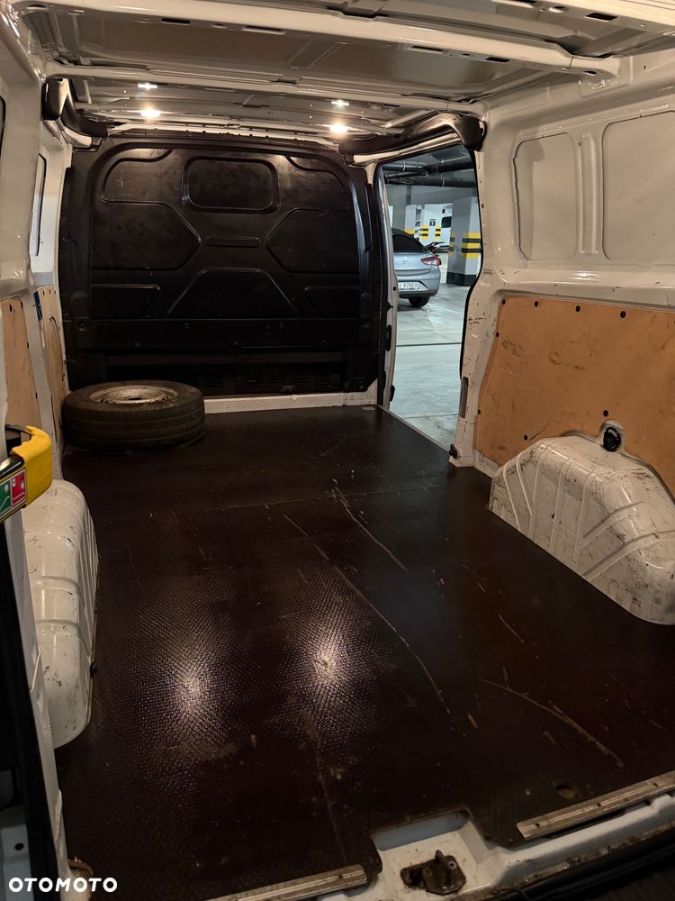 Ford Transit Custom - 16
