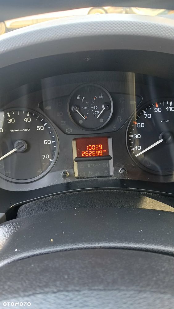 Peugeot Partner - 13