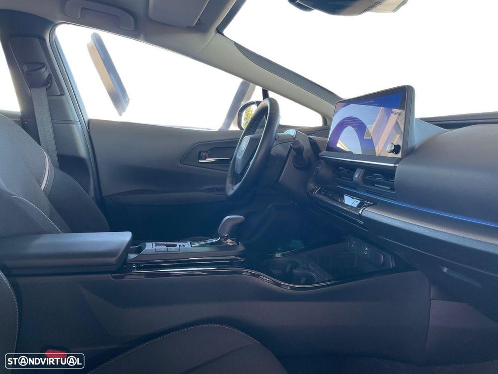Toyota Prius - 12