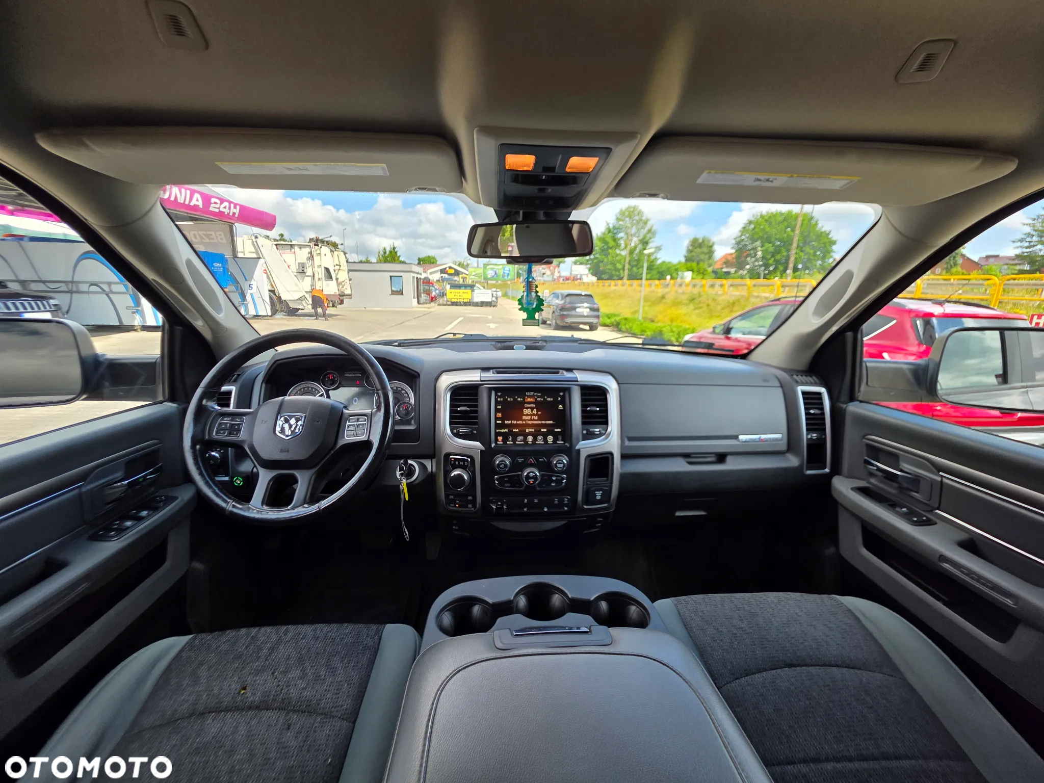 RAM 1500 - 10