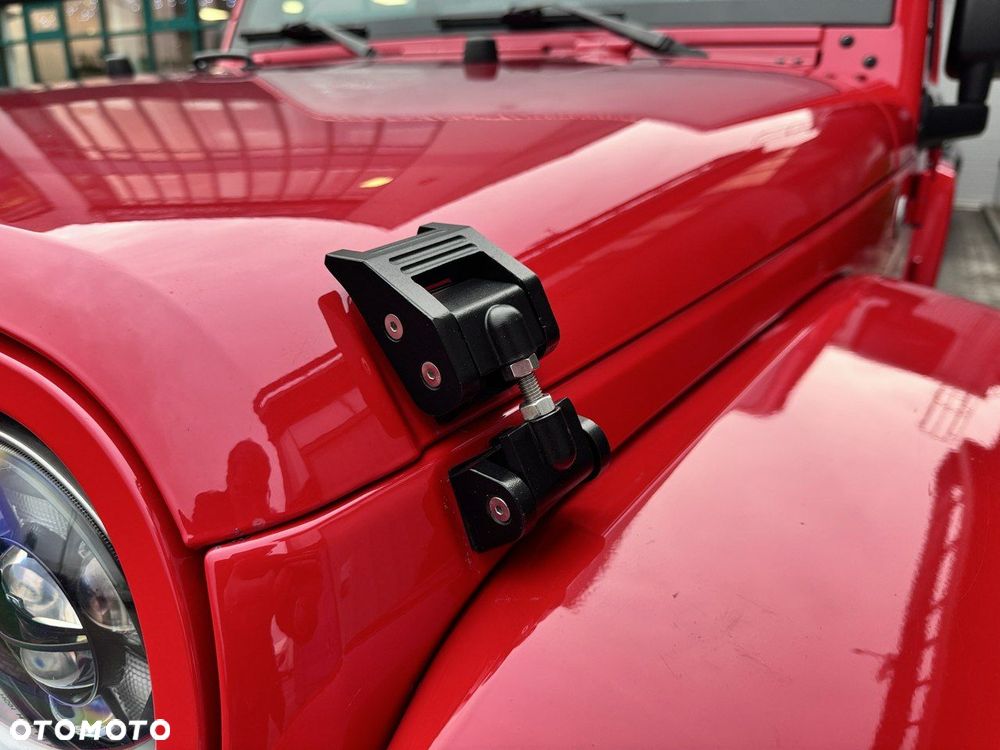 Jeep Wrangler - 8