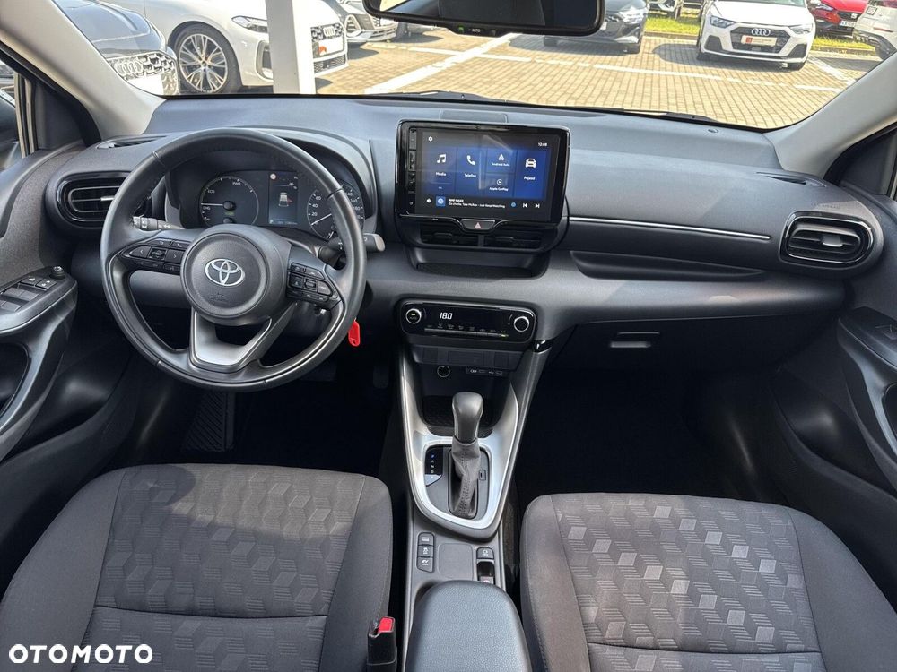 Toyota Yaris - 14