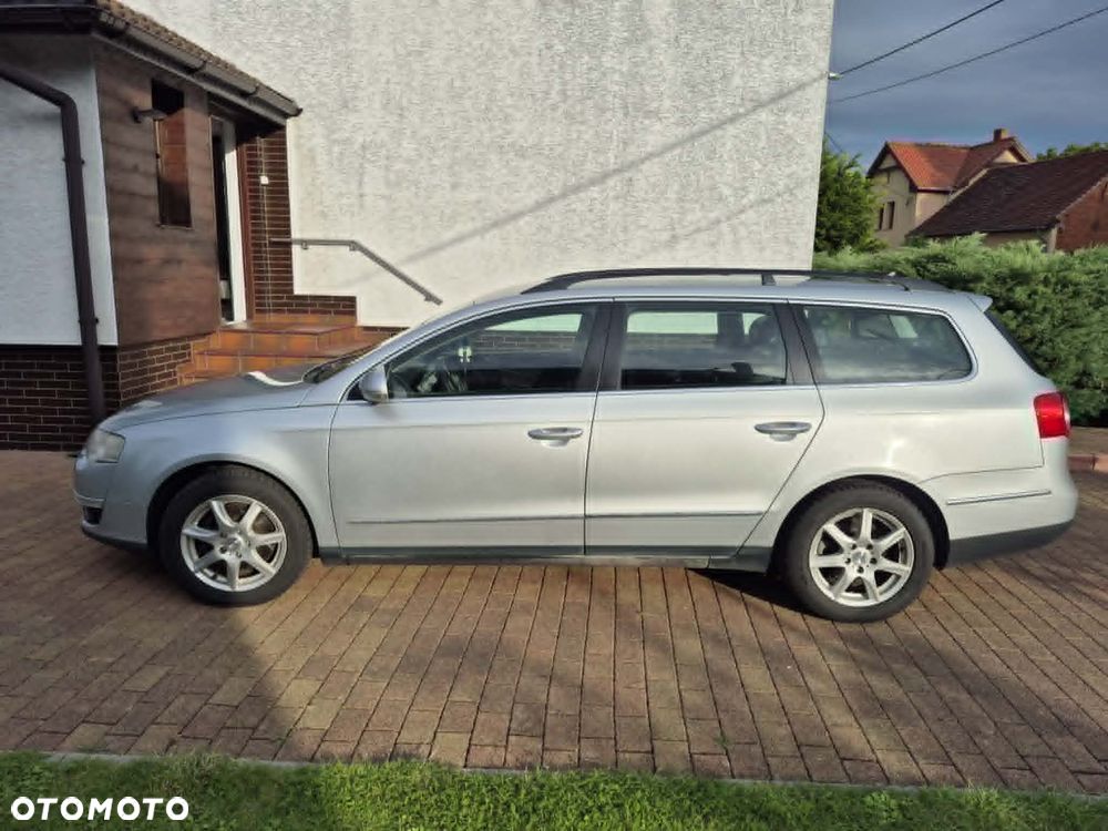 Volkswagen Passat Variant 2.0 TDI DPF Highline - 4