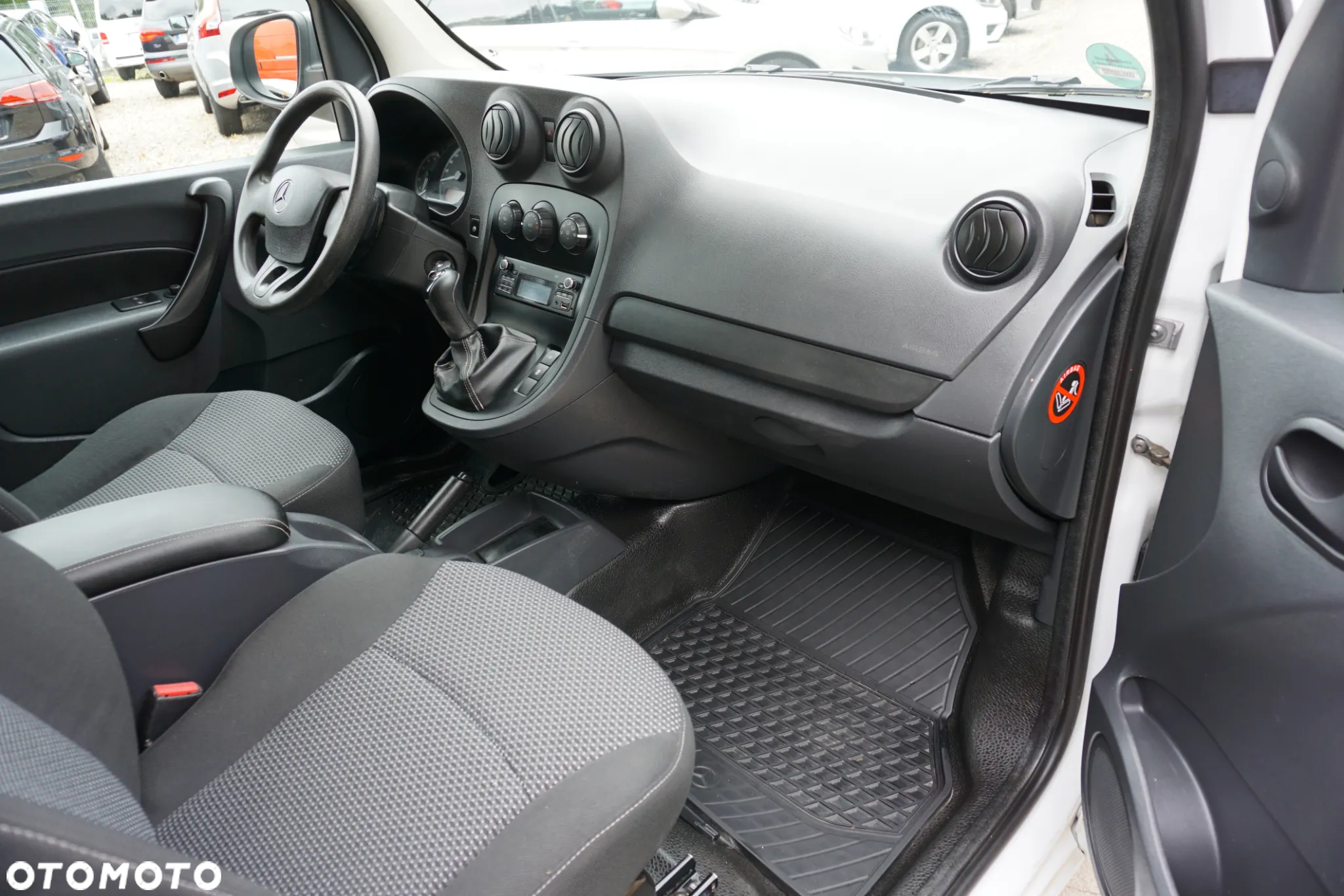 Mercedes-Benz CITAN - 10