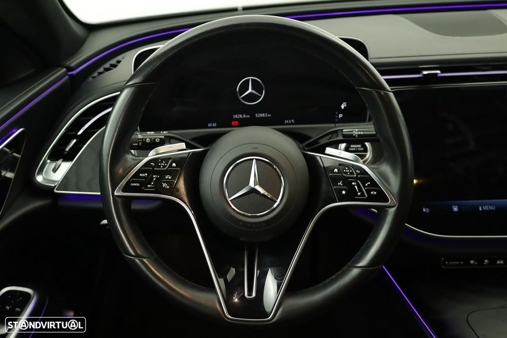 Mercedes-Benz E 300 e Avantgarde - 15