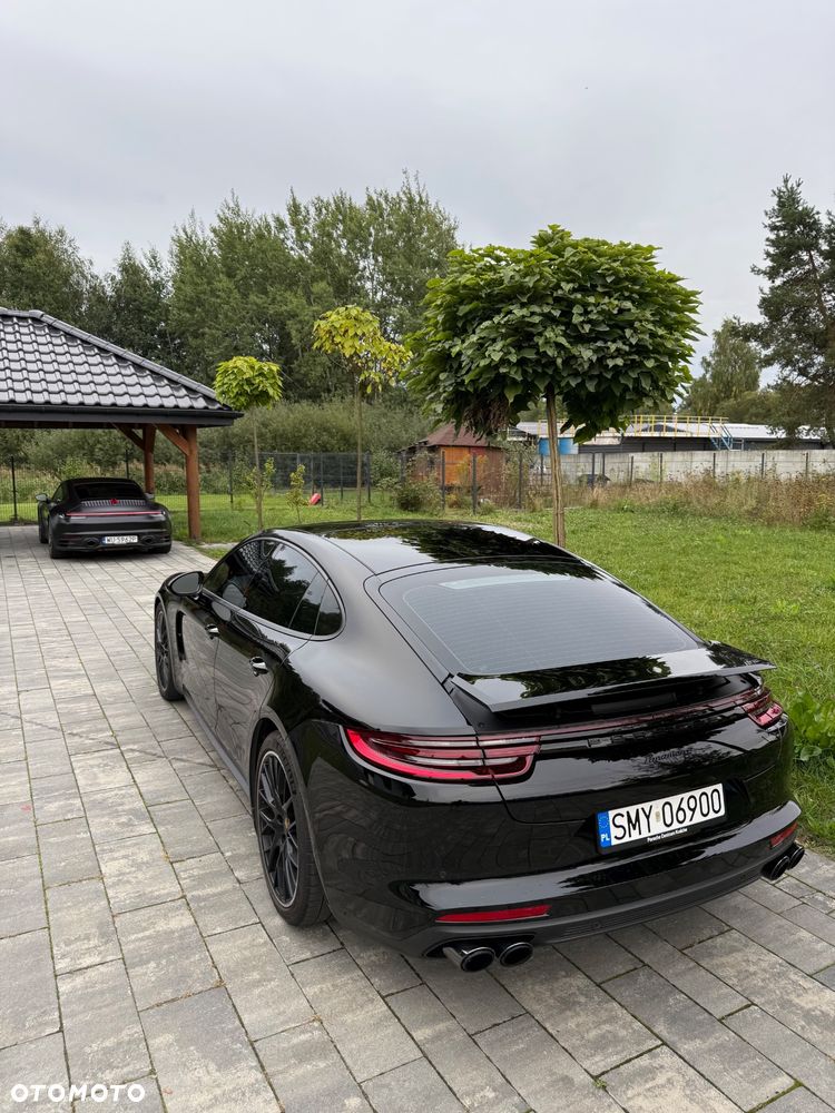 Porsche Panamera Standard - 28