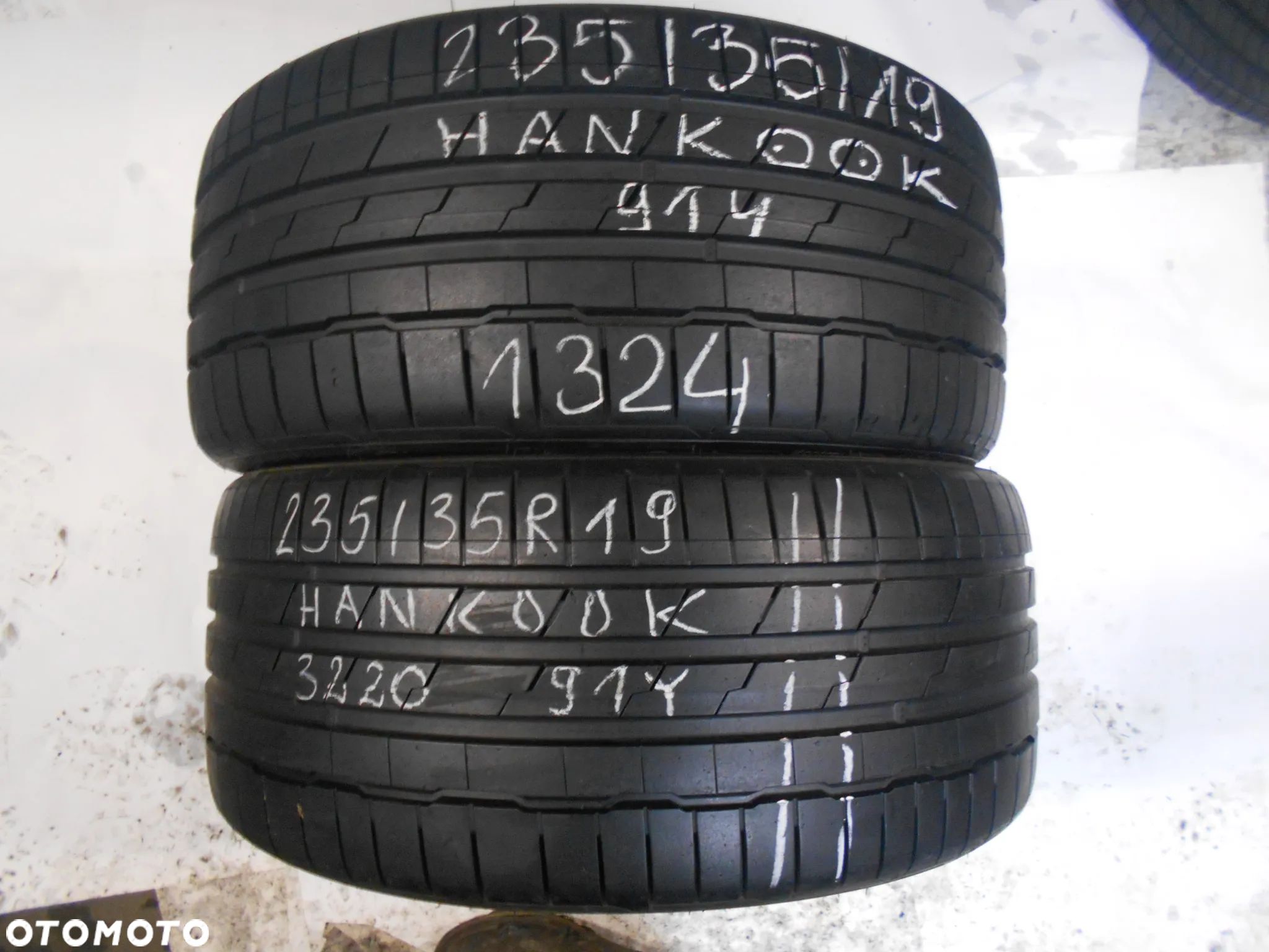 OPONY 235/35R19 HANKOOK VENTUS S1 EVO3 DOT 1324 / 3220 8MM - 1