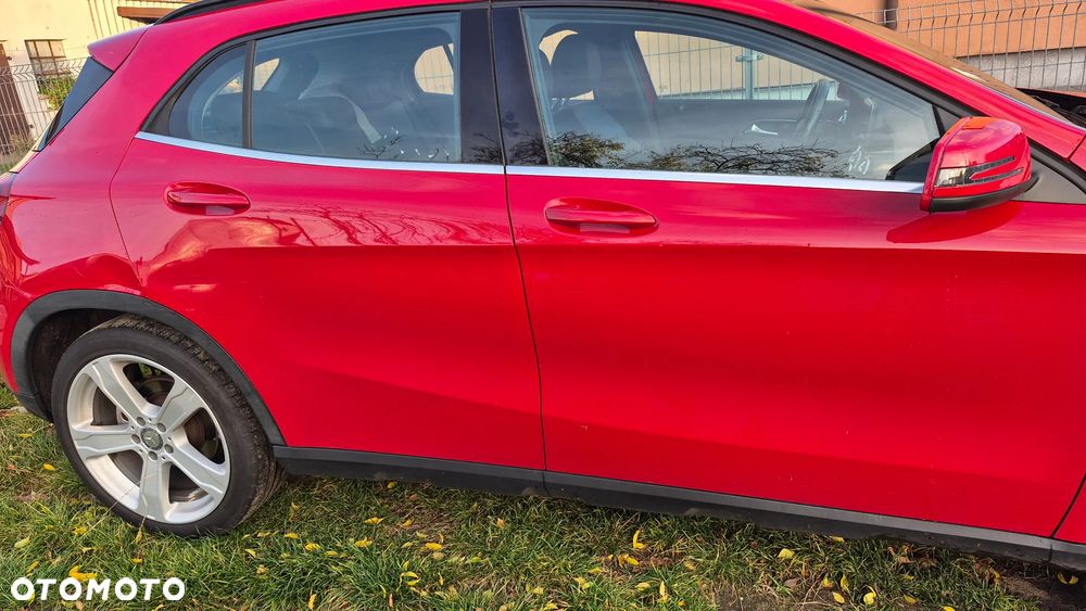 Mercedes-Benz GLA 200 - 3