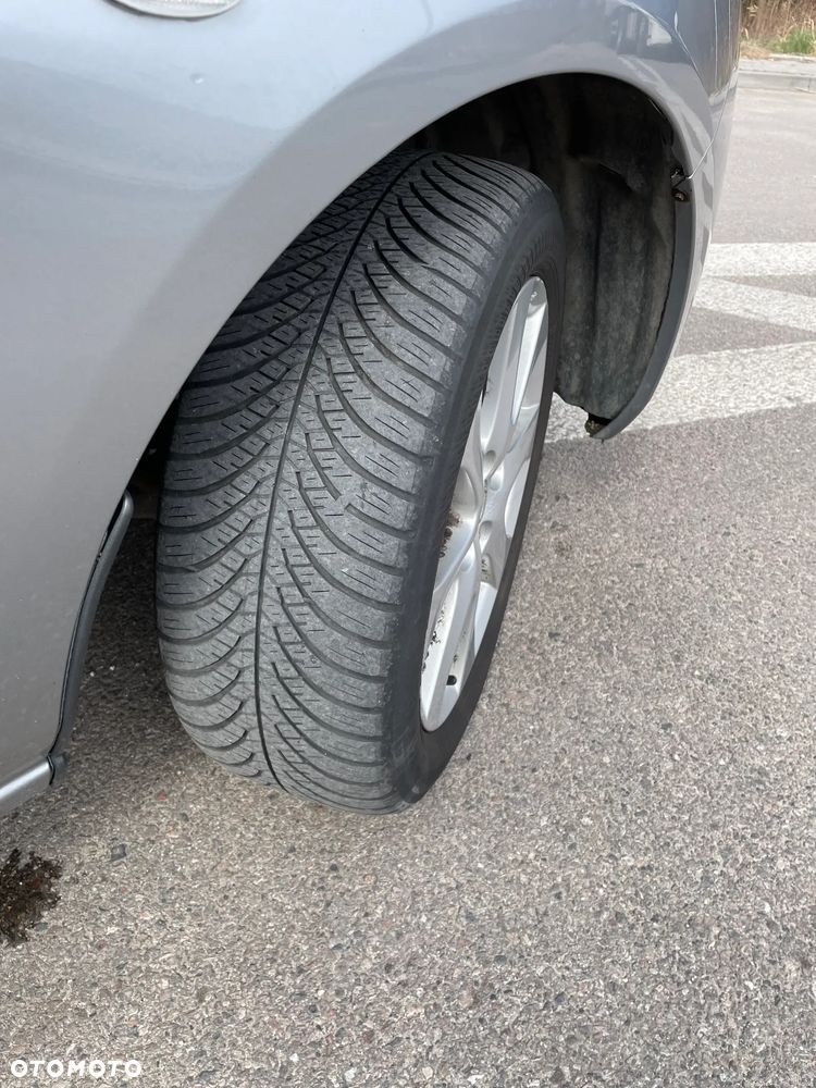 Mazda 2 1.3 Comfort - 12