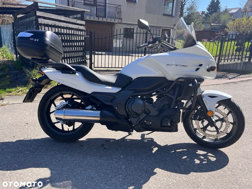 Honda CTX - 8