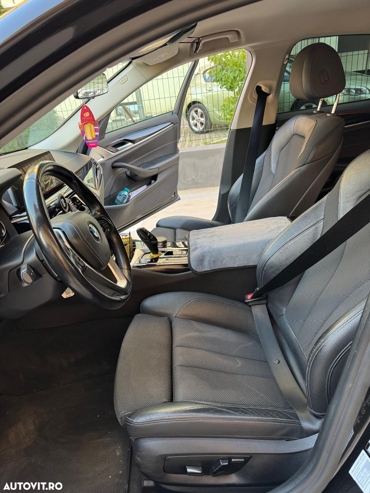 BMW Seria 5 520d AT - 4