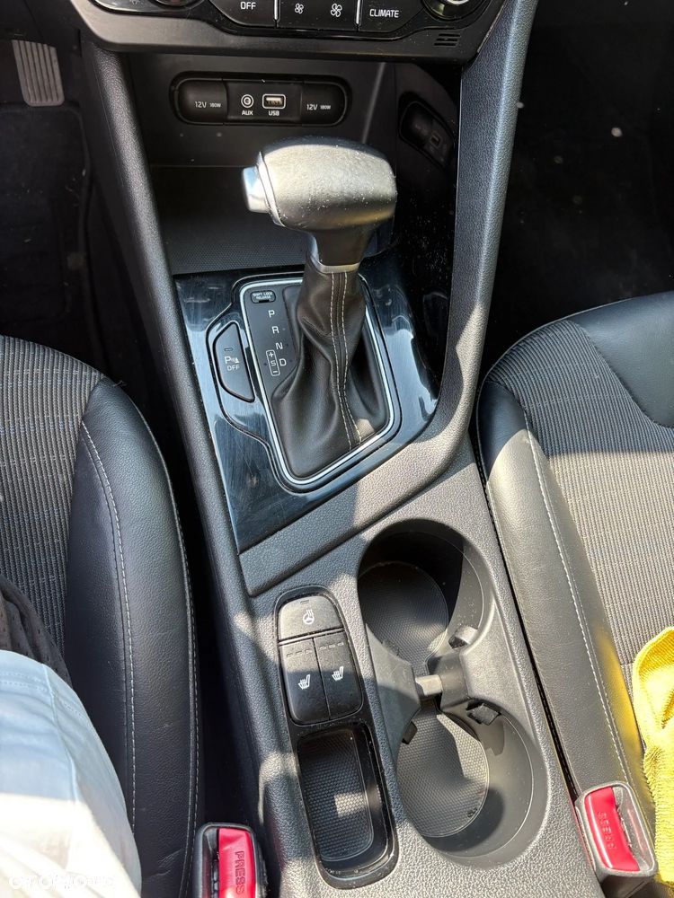 Kia Niro 1.6 GDI Hybrid L - 6