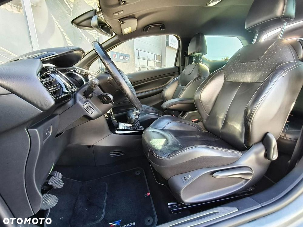 DS Automobiles DS 3 - 10