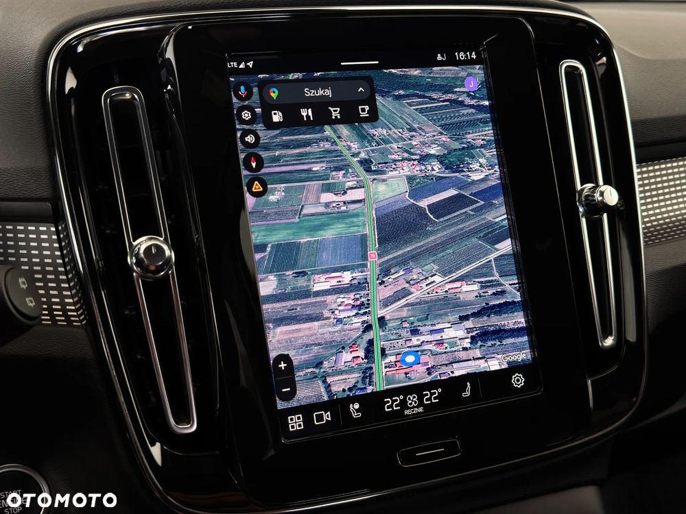Volvo XC 40 B3 B DKG Ultra Black Edition - 27