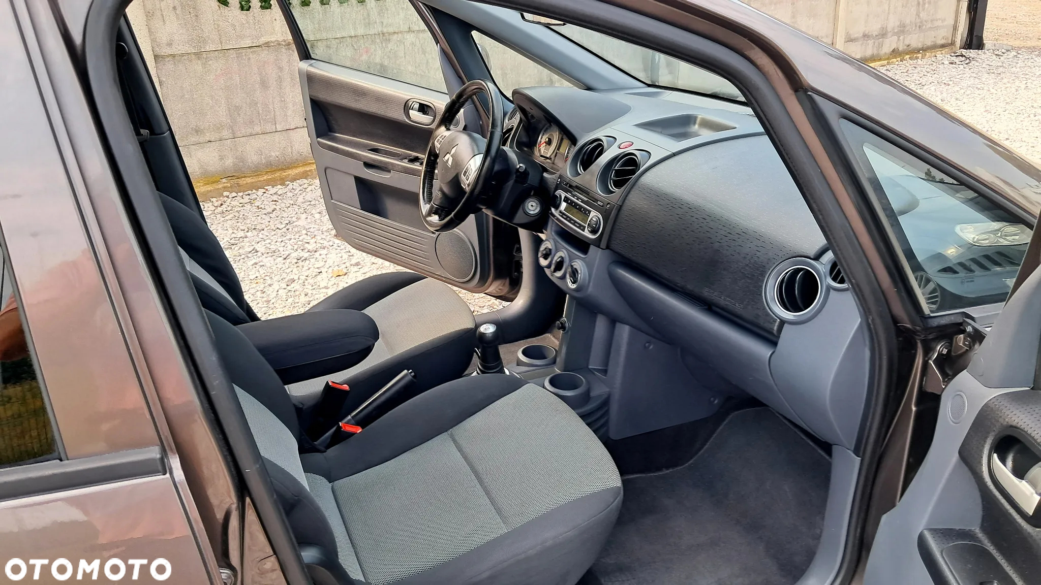 Mitsubishi Colt 1.3 Automatik Motion Plus - 9
