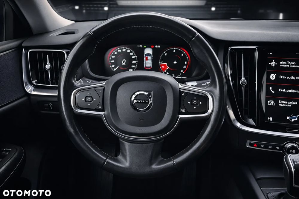 Volvo V60 D3 Momentum - 18