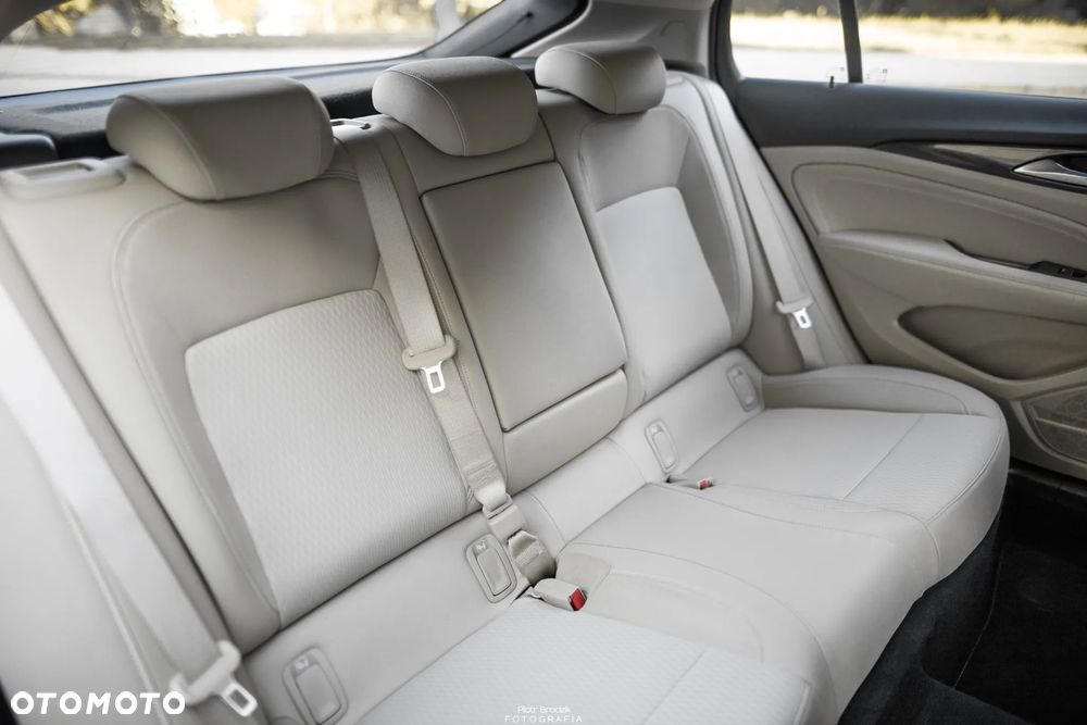 Opel Insignia 1.5 T Innovation S&S - 20