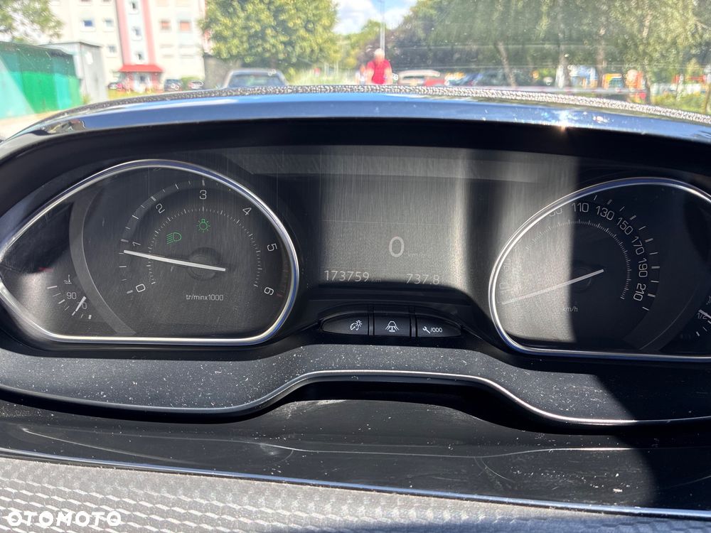 Peugeot 2008 e-HDi FAP 115 STOP & START Business-Line - 8