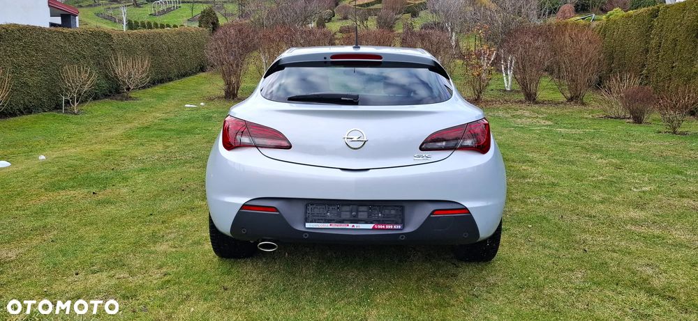 Opel Astra 1.6 Turbo Innovation - 11