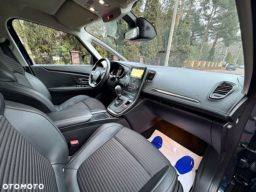 Renault Scenic ENERGY TCe 140 EDC LIMITED - 29