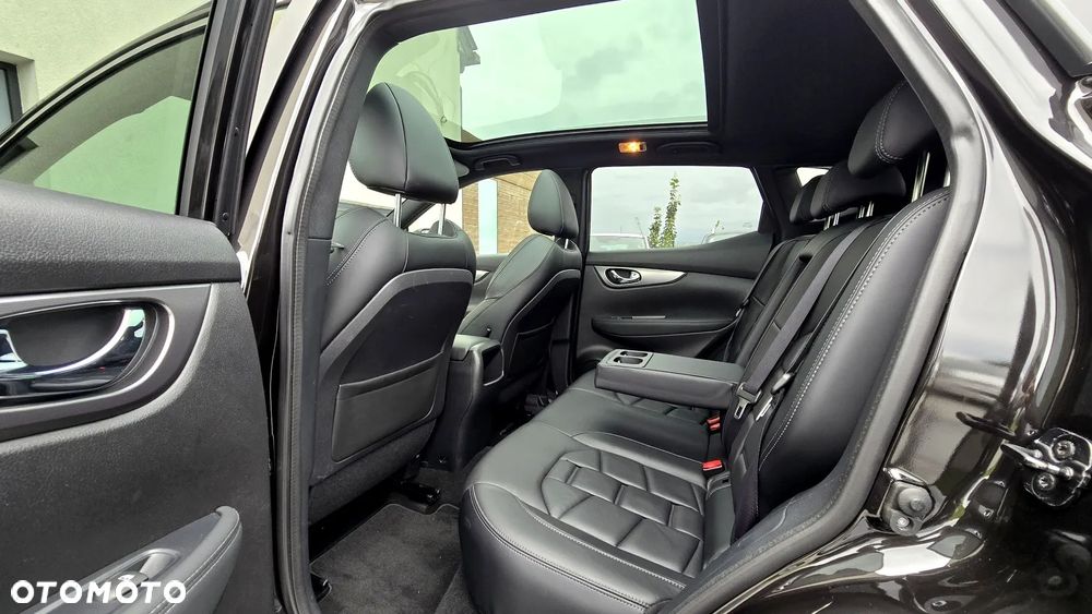 Nissan Qashqai 1.2 DIG-T TEKNA+ - 30