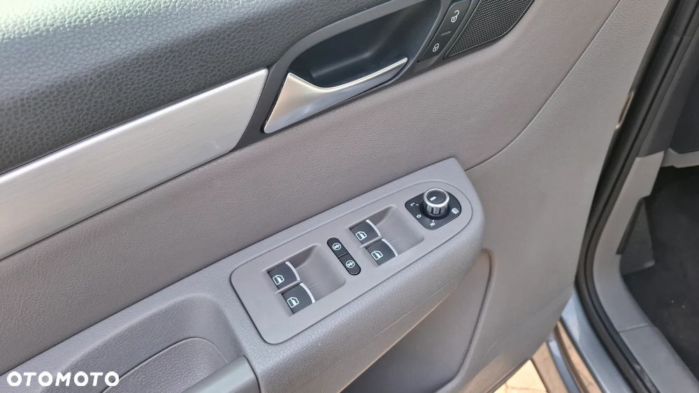 Volkswagen Sharan 2.0 TDI Highline - 14