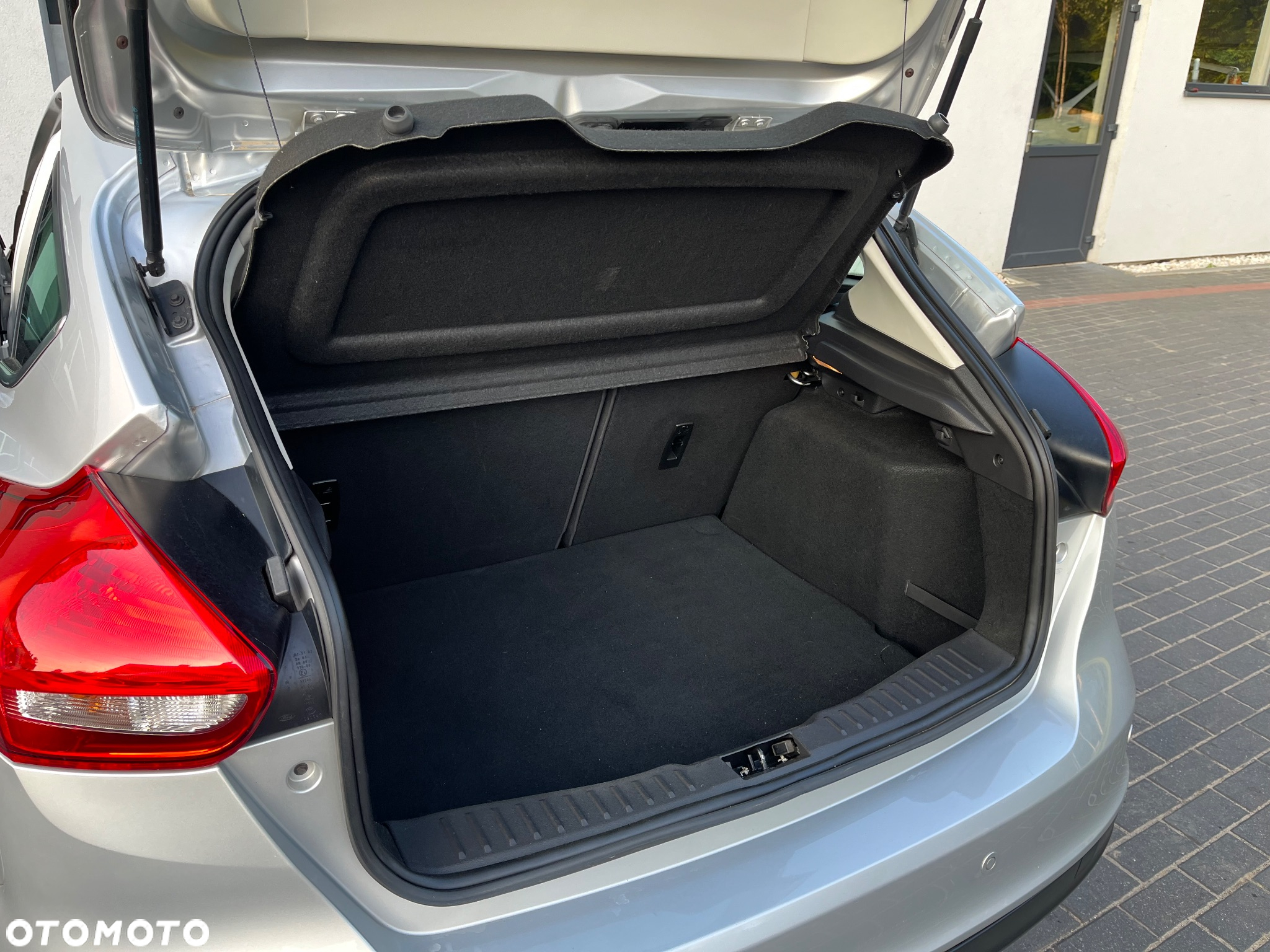 Ford Focus 1.0 EcoBoost Hybrid TITANIUM X - 9