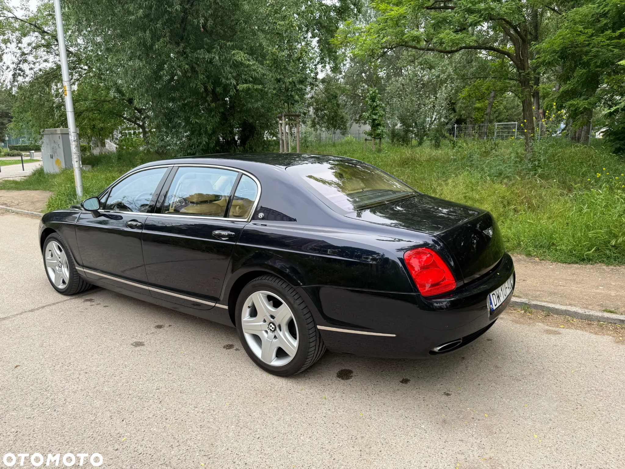 Bentley Flying Spur Continental - 3
