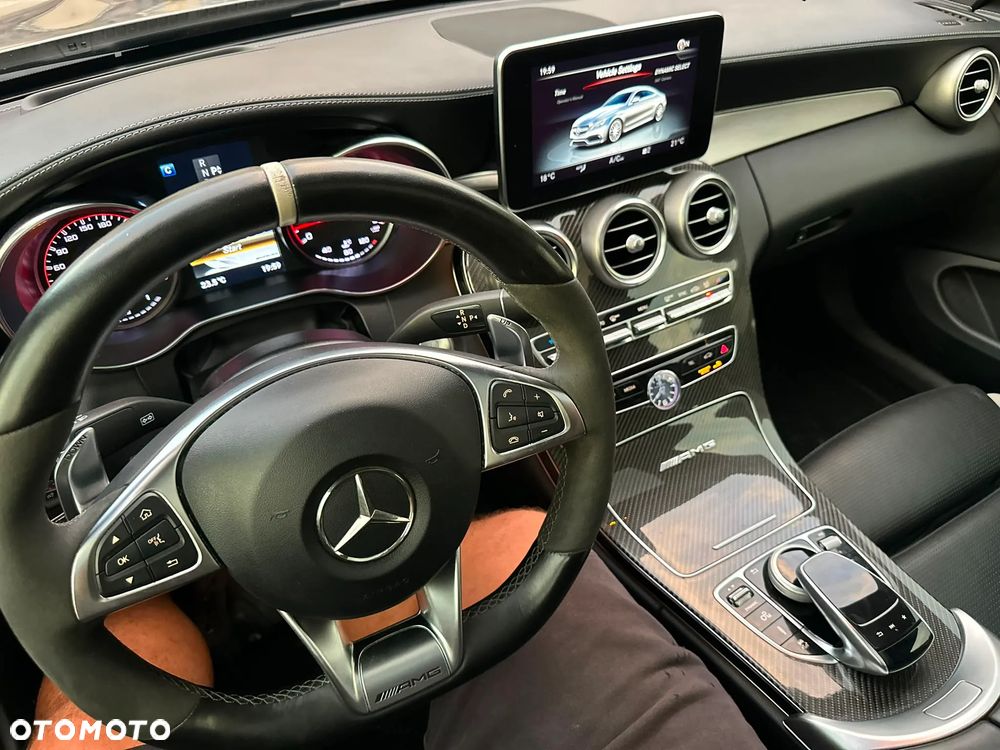 Mercedes-Benz Klasa C AMG 63 - 16