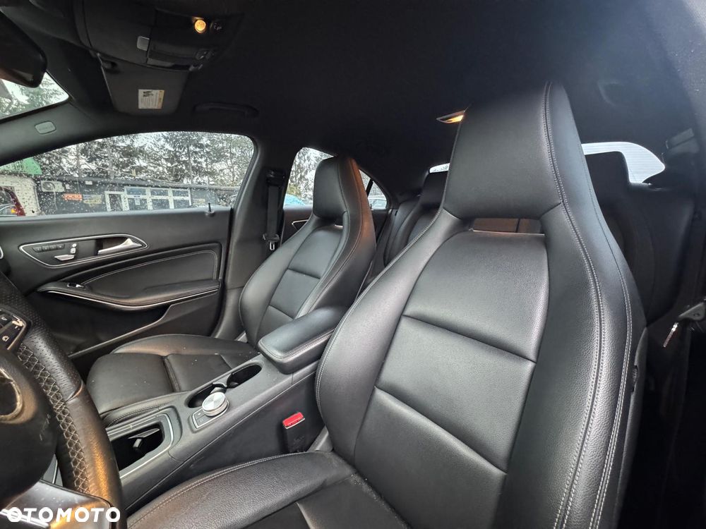 Mercedes-Benz CLA 250 7G-DCT - 10